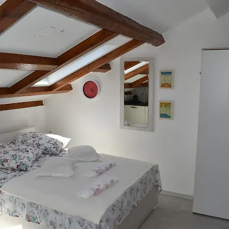 Dante Appartement *