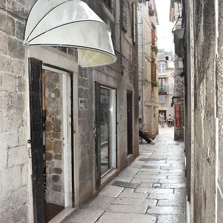 Dante Appartement *